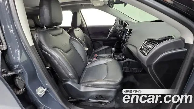 Jeep Compass 2018 — Şəkil 20/20