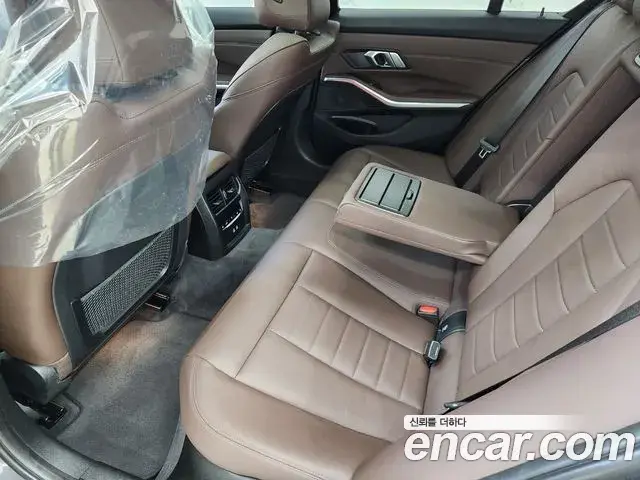 BMW 3 Series 2021 — Şəkil 18/20