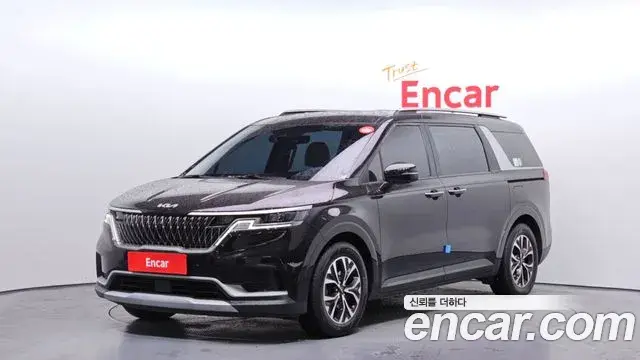 Kia Carnival 2021 — Фото 1/20