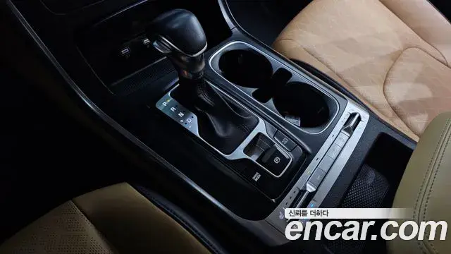 Kia Carnival 2021 — Фото 9/20