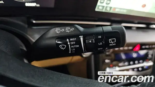 Kia Carnival 2021 — Фото 17/20