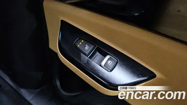 Kia Carnival 2021 — Фото 19/20