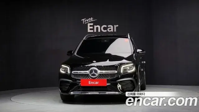 Mercedes-Benz GLB-Class 2021 — Фото 3/20