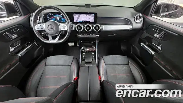 Mercedes-Benz GLB-Class 2021 — Фото 7/20