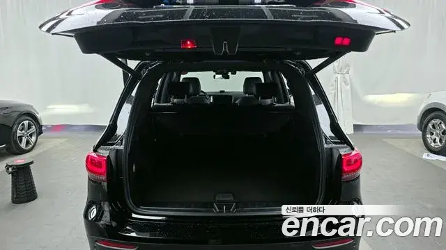 Mercedes-Benz GLB-Class 2021 — Фото 20/20