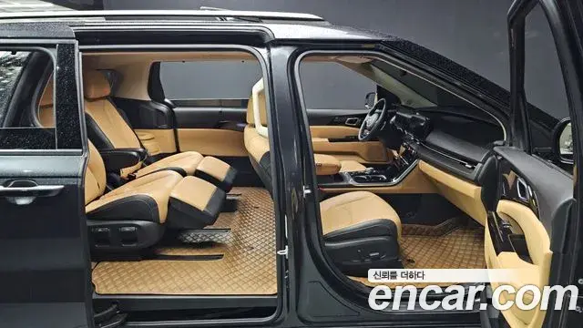 Kia Carnival 2022 — Фото 11/20