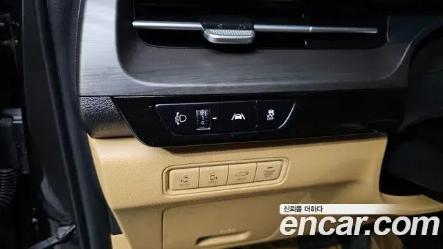 Kia Carnival 2022 — Фото 17/20