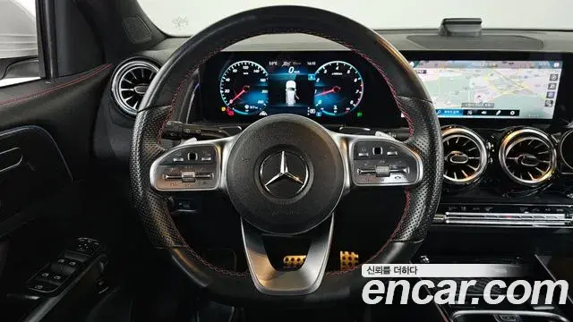 Mercedes-Benz GLB-Class 2021 — ფოტო 5/20