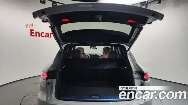 Porsche Cayenne 2022 — Şəkil 10/20