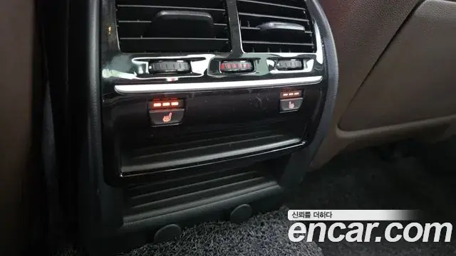 BMW 5 Series 2018 — Photo 15/20