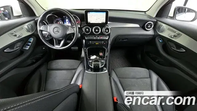 Mercedes-Benz GLC-Class 2019 — Şəkil 16/20
