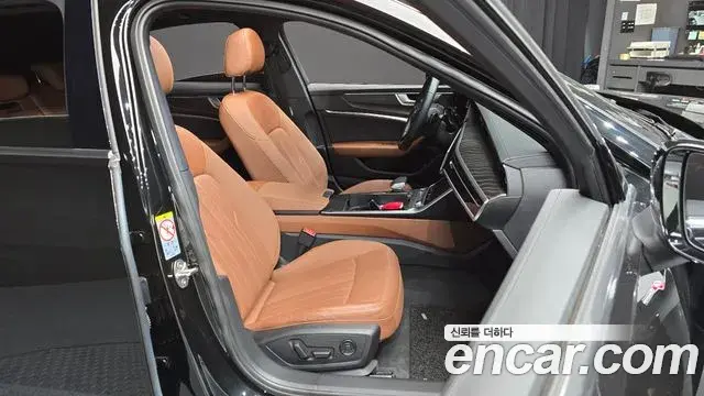 Audi A6 2021 — ფოტო 14/20