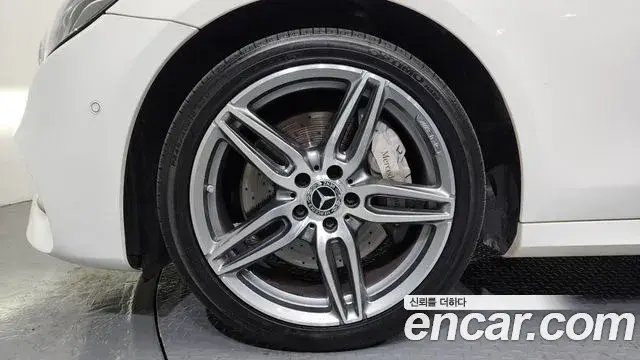 Mercedes-Benz E-Class 2018 — Şəkil 6/20
