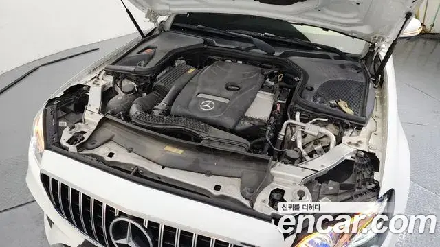 Mercedes-Benz E-Class 2018 — Şəkil 17/20