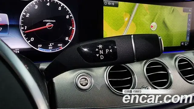 Mercedes-Benz E-Class 2018 — Şəkil 11/20