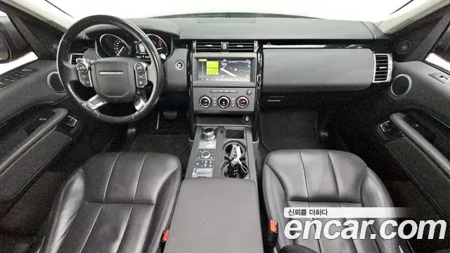Land Rover Discovery 5 2018 — Photo 18/20