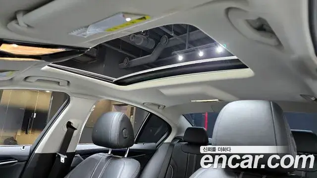 BMW 5 Series 2018 — Şəkil 13/20