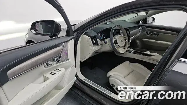 Volvo S90 2023 — Фото 10/20