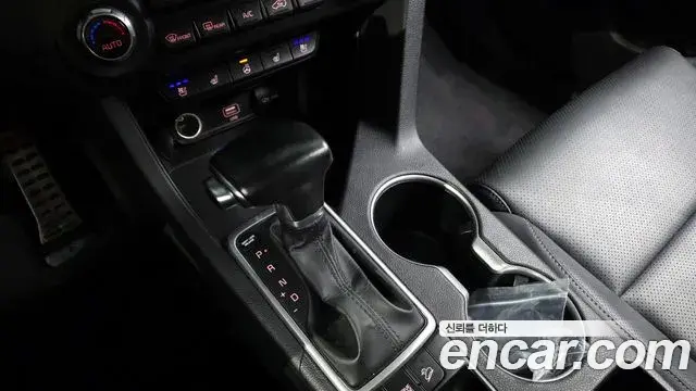 Kia Sportage The Bold 2019 — Photo 6/20