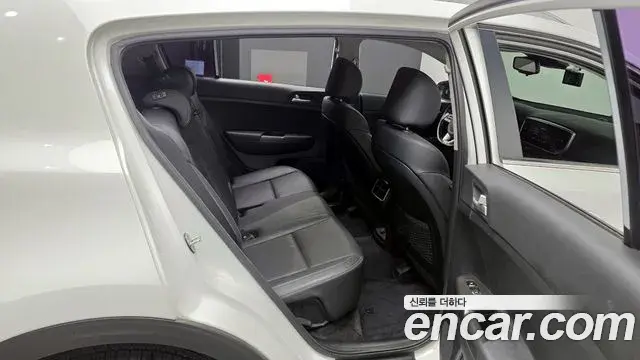 Kia Sportage The Bold 2019 — Photo 9/20