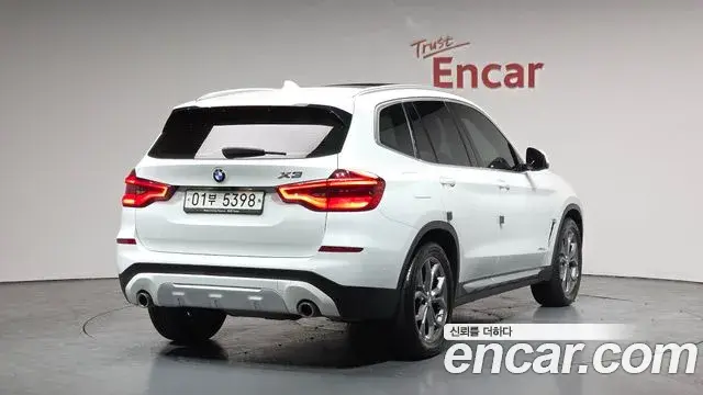 BMW X3 2018 — ფოტო 19/20