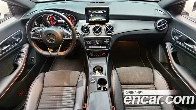 Mercedes-Benz CLA-Class 2018 — Şəkil 1/20