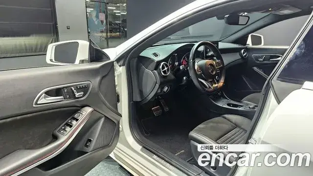 Mercedes-Benz CLA-Class 2018 — Şəkil 5/20