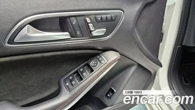 Mercedes-Benz CLA-Class 2018 — Şəkil 20/20