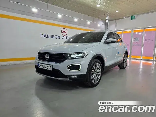 Volkswagen T-Roc 2021 — Photo 8/20