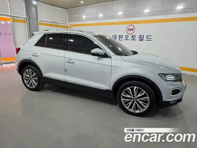 Volkswagen T-Roc 2021 — Photo 6/20