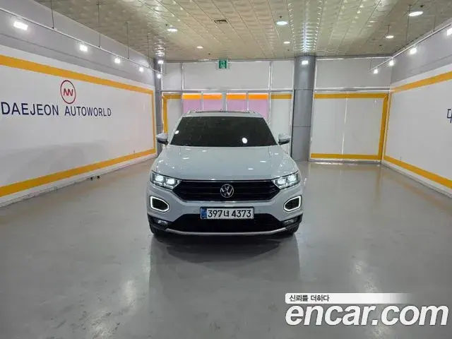 Volkswagen T-Roc 2021 — Photo 11/20