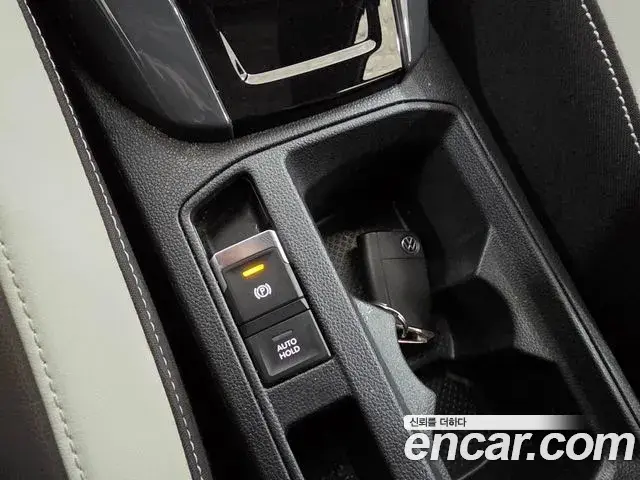 Volkswagen T-Roc 2021 — Photo 14/20