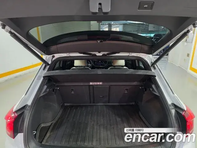 Volkswagen T-Roc 2021 — Photo 15/20
