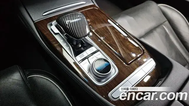 Kia The K9 2018 — Photo 8/20