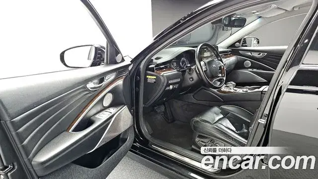 Kia The K9 2018 — Photo 13/20