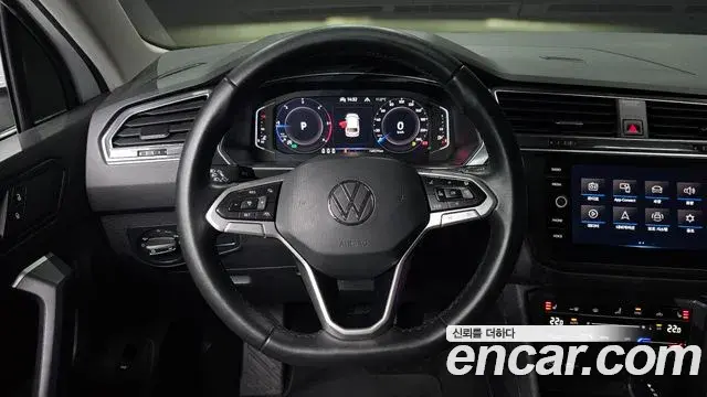 Volkswagen Tiguan 2021 — ფოტო 12/20