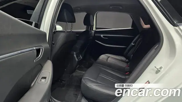 Hyundai Sonata Hybrid 2019 — Photo 15/20