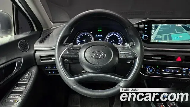 Hyundai Sonata Hybrid 2019 — Photo 7/20