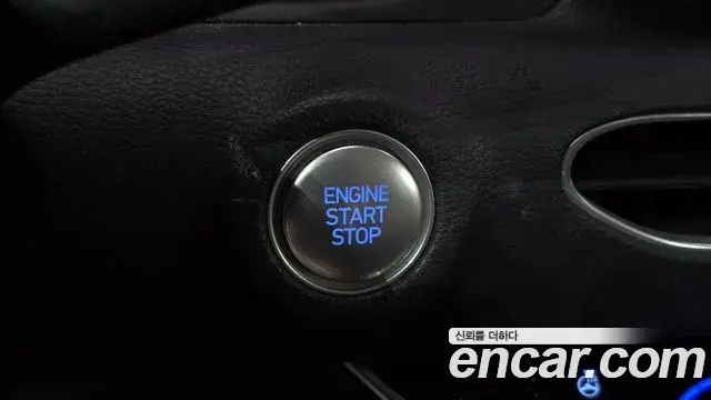 Hyundai Sonata Hybrid 2019 — Photo 10/20