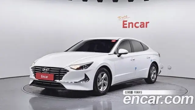 Hyundai Sonata Hybrid 2020 — Photo 9/20