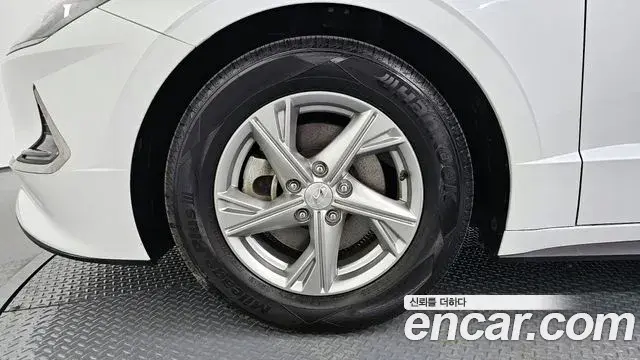 Hyundai Sonata Hybrid 2020 — Photo 20/20