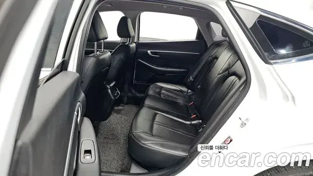Hyundai Sonata Hybrid 2020 — Photo 3/20