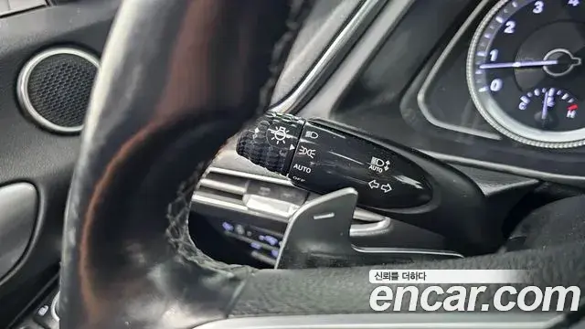 Hyundai Sonata Hybrid 2020 — Photo 10/20