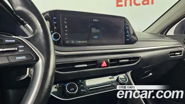 Hyundai Sonata Hybrid 2020 — Photo 12/20