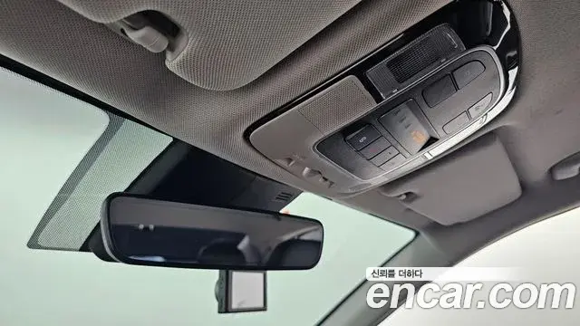 Hyundai Sonata Hybrid 2020 — Photo 19/20