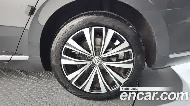 Volkswagen Arteon 2019 — Şəkil 1/20