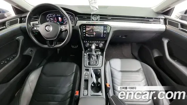 Volkswagen Arteon 2019 — Şəkil 19/20