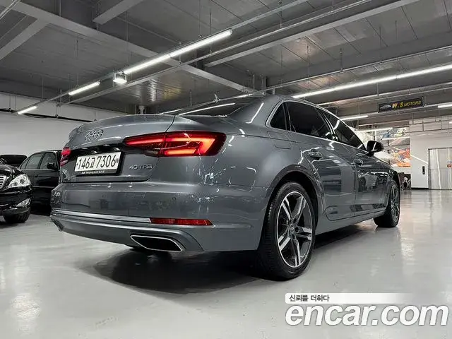 Audi A4 2019 — Photo 8/20