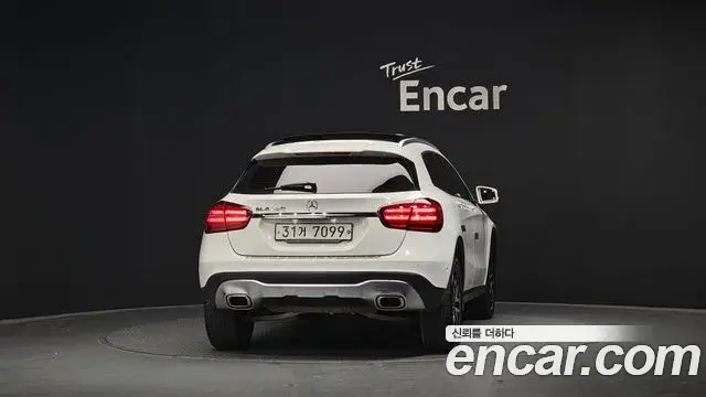 Mercedes-Benz GLA-Class 2018 — Фото 3/20