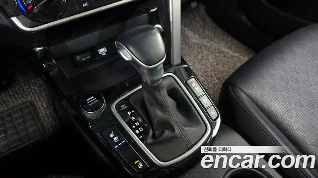 Kia Seltos 2019 — ფოტო 19/20